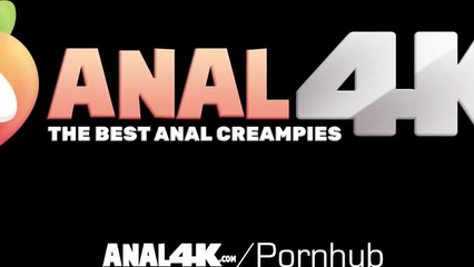 Юная блондинка скачет на члене, пока ее попка не наполниться спермой