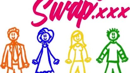 Развратная мама с дочкой устроили групповой инцест со своими мужчинами