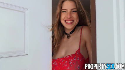 Развратная съемщица знает, как задобрить арендодателя