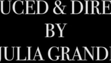 Эта молодая нимфоманка снова изменила своему парню, когда его не было дома