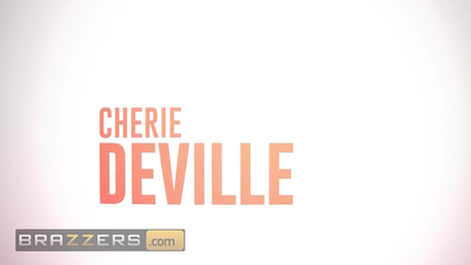 Три сучки занимались лесбийским сексом, пока не пришел муж и не выебал их