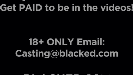 Межрассовое ганг банг порно с пышногрудой зрелкой из Бруклина