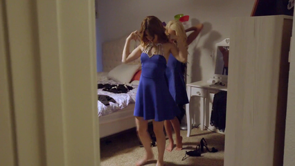 Приемная сестренка сделала это – залезла на член брата