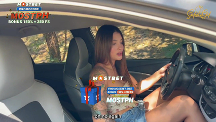 Грудастая телка сексом рассчиталась с незнакомцем за то, что починил машину