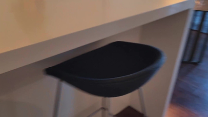 Лысый ёбарь Johnny Sins не сдержался и трахнул рыжую доставщицу