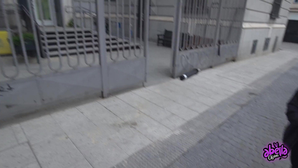 Латинская порно модель Abella Olsen трахается с туристом в Мадриде